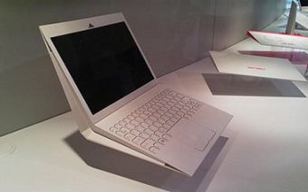 Asus выпустит супертонкий ноутбук со сдвигающейся клавиатурой Asus выпустит супертонкий ноутбук со сдвигающейся клавиатурой